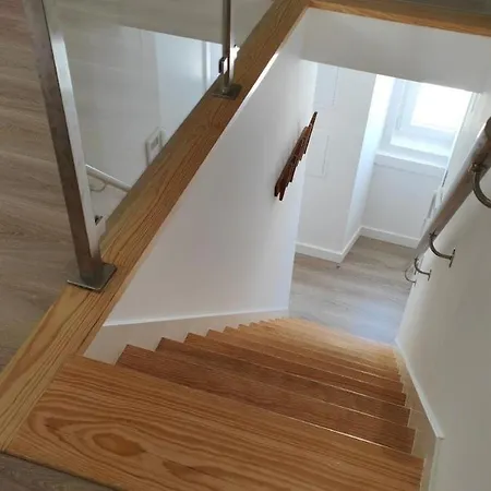 Chiado Modern Attic Duplex 2-bedroom Apartamento *