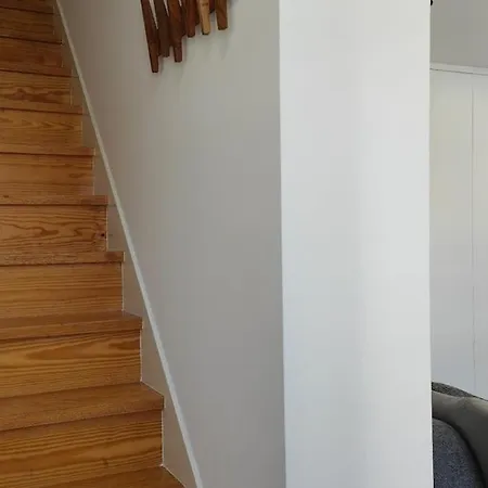 شقة Chiado Modern Attic Duplex 2-bedroom Lisboa