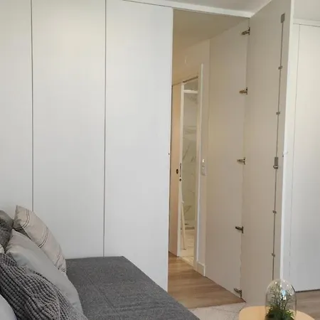 شقة Chiado Modern Attic Duplex 2-bedroom *