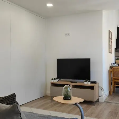 Chiado Modern Attic Duplex 2-bedroom Lisboa