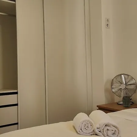 Διαμέρισμα Chiado Modern Attic Duplex 2-bedroom *